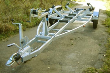 Trailer for boats and yachts V64T2