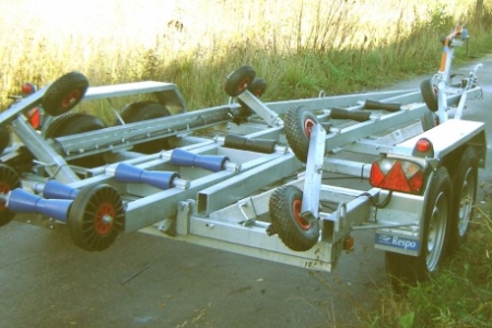 Прицеп для лодок и катеров V81T2