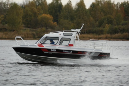 Grizzly 740 CABIN PRO JET