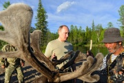 The President of Russia Vladimir Putin has leaded his week-end with the Prime Minister Dmitry Medvedev on the Grizzly boat. 