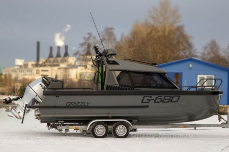 Катер GRIZZLY G680 PRO CABIN